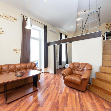 Comfortable Apartment On Mikhaylovskiy Lane Kiev Luaran gambar