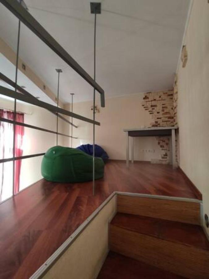 Comfortable Apartment On Mikhaylovskiy Lane Kiev Luaran gambar