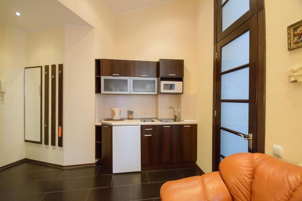 Comfortable Apartment On Mikhaylovskiy Lane Kiev Luaran gambar