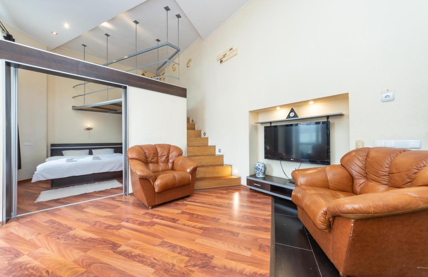 Comfortable Apartment On Mikhaylovskiy Lane Kiev Luaran gambar